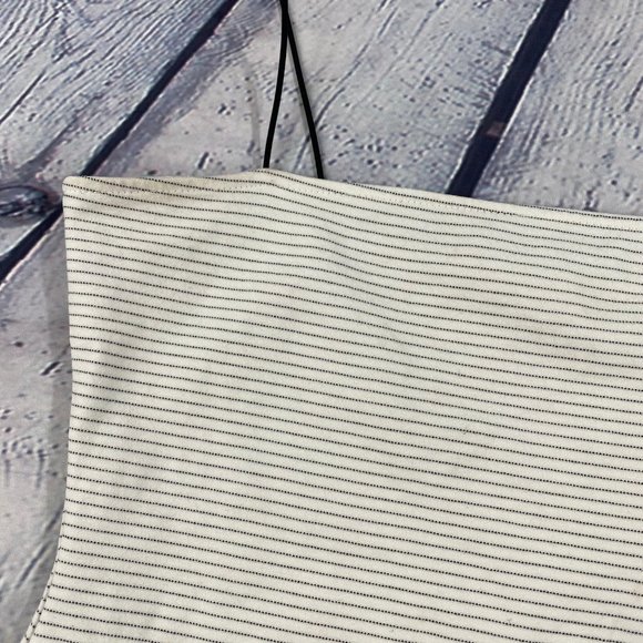 LA Hearts Striped Spaghetti Strap Crop Top Medium - Picture 2 of 6